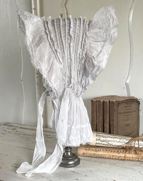 Brocante oude Franse witte bonnet / mutsje, Antiek en Kunst, Curiosa en Brocante, Ophalen of Verzenden