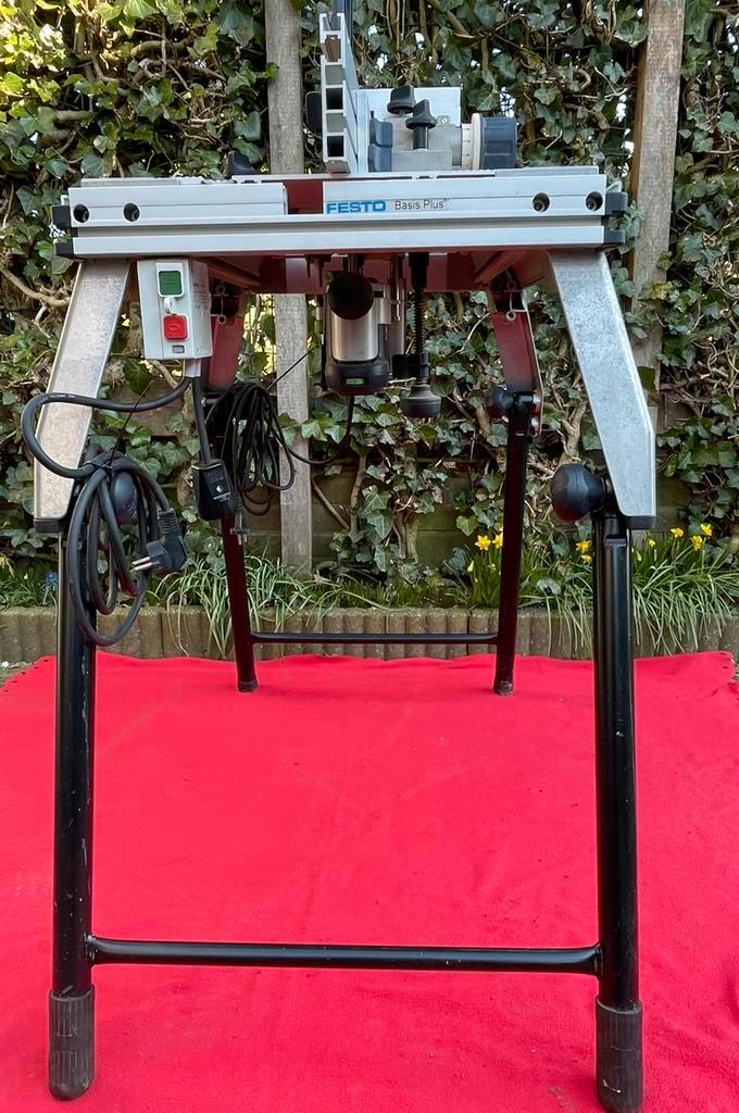 Festo Transportabele tafel bovenfrees OF 1000 EB, Doe-het-zelf en Verbouw, Gereedschap | Freesmachines, Zo goed als nieuw, Elektrisch