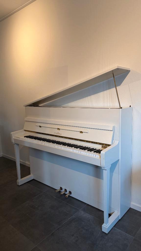 Schimmel 113, Muziek en Instrumenten, Piano's, Zo goed als nieuw, Piano, Wit, Ophalen of Verzenden