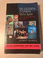 De Godenzonen van Ajax - Robert Heukels, Ophalen of Verzenden, Zo goed als nieuw, Robert Heukels, Balsport