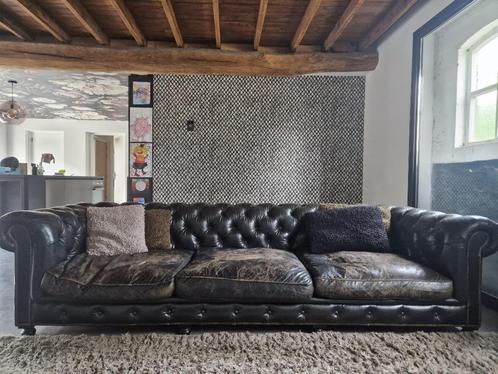 XXL UNIEKE Vintage Chesterfield Bank, Huis en Inrichting, Banken | Bankstellen, Gebruikt, Rechte bank, Vierpersoons of meer, 300 cm of meer