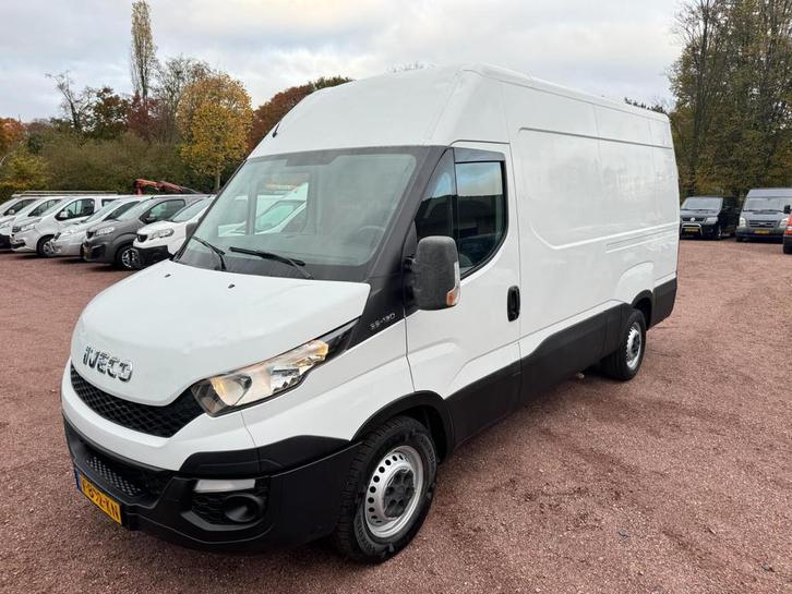 Iveco Daily 35S13V 2.3 L2H2 EINDEJAARSACTIE 9950,- 3500kg tr, Auto's, Bestelauto's, Bedrijf, Te koop, ABS, Airconditioning, Bluetooth