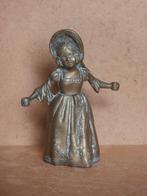 Antieke tafelbel vrouw beeldje melk meisje handbel tafel bel, Antiek en Kunst, Antiek | Koper en Brons, Ophalen of Verzenden, Koper
