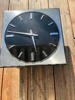 Vintage Klok met Slinger, Huis en Inrichting, Ophalen of Verzenden, Gebruikt, Analoog, Wandklok