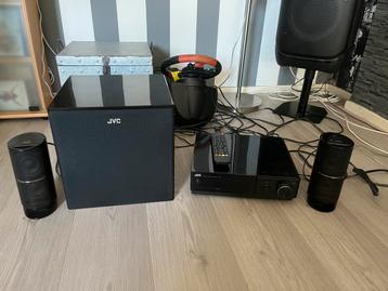 Jvc surround setje met afstadsbediening beschikbaar voor biedingen