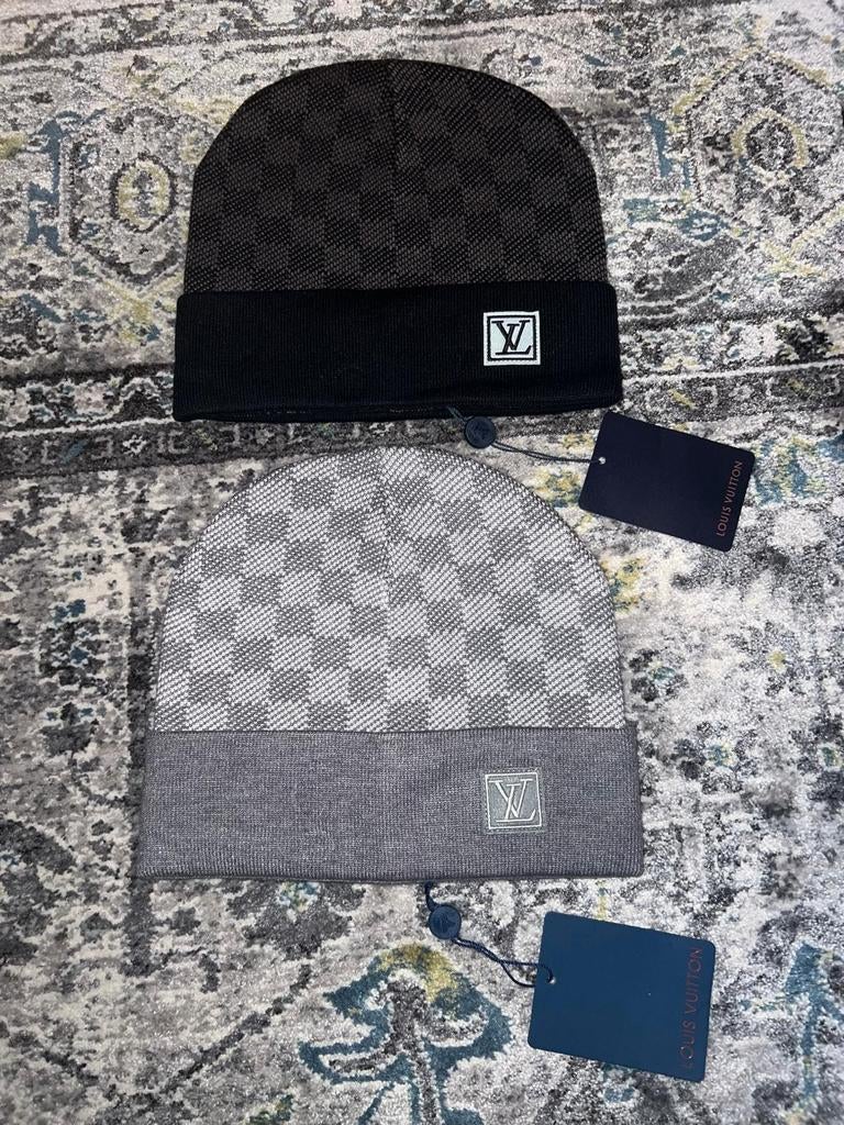 L muts V nieuw, Ophalen of Verzenden, Nieuw, Overige maten, Muts