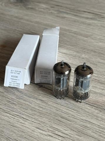 Paar Telefunken 12au7/ecc82 smooth plate buizen beschikbaar voor biedingen