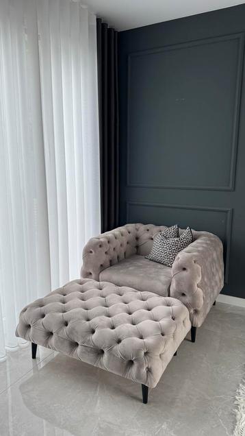 Modern 4-delig Bankstel beschikbaar voor biedingen