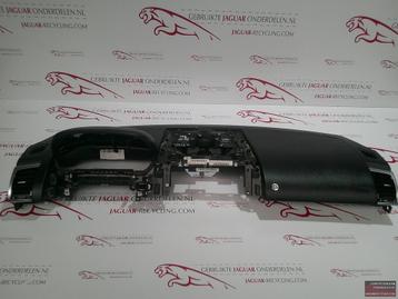 Dashboard Jaguar F-Type 2020-2025 Zwart T2R3326PVJ beschikbaar voor biedingen