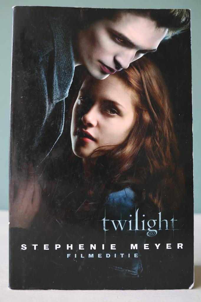 Twilight - Film editie - Stephenie Meyer (Nederlandstalig), Boeken, Fantasy, Gelezen, Ophalen of Verzenden