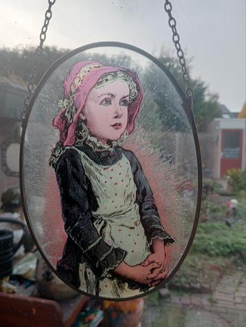 Vintage Glas-in-lood meisje beschikbaar voor biedingen