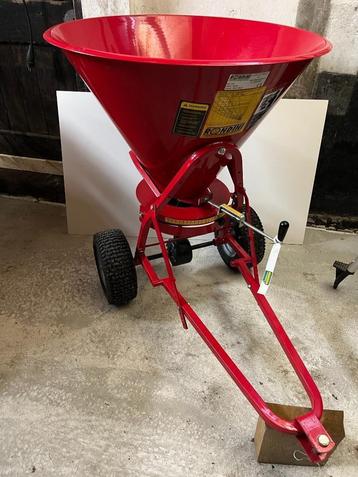 (kunst-) Meststrooier beschikbaar voor biedingen