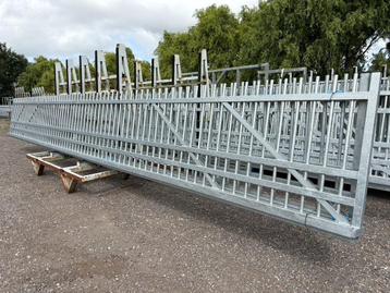 Schuifpoorten Nieuw 11 mtr lang x 140 cm hoog  beschikbaar voor biedingen