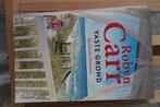 Vaste Grond - Thunder Point Serie - Robyn Carr, Boeken, Ophalen, Zo goed als nieuw, Robyn Carr