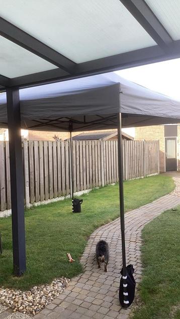 Partytent beschikbaar voor biedingen