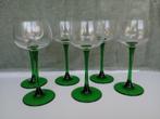 6x vintage glazen op slanke groene voet, Verzamelen, Retro, Ophalen of Verzenden, Huis en Inrichting