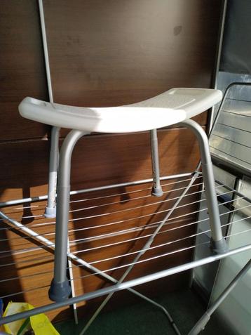 Verstelbare douche stoel beschikbaar voor biedingen