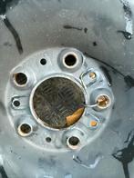 Pirelli Winterbanden op Velgen - VW Touran, Gebruikt, 16 inch, Banden en Velgen, Personenwagen