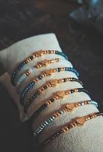 Armband kleur goud hart, Sieraden, Tassen en Uiterlijk, Ringen, Nieuw, Ophalen of Verzenden, 17 tot 18, Dame