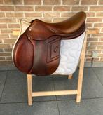 Springzadel Prestige Renaissance F2 van 2020 - 18 inch, Dieren en Toebehoren, Paarden en Pony's | Zadels, Ophalen of Verzenden