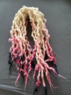 15 DE Synthetische dreadlocks estensions blond roze zwart, Ophalen of Verzenden, Zo goed als nieuw, Pruik of Haarverlenging