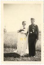 Panzermann met bruid ( 5 foto's !), Verzenden, Nederland, Foto of Poster