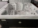 Wellis Spa Saturn 230x230 2 ligplaatsen 5 persoons, Ophalen, Zo goed als nieuw, Filter