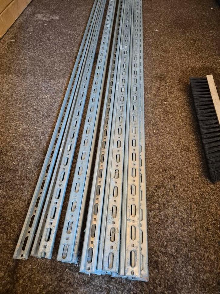 SB montage profiel, Doe-het-zelf en Verbouw, IJzerwaren en Bevestigingsmiddelen, Zo goed als nieuw, Overige typen, 100 tot 250 mm