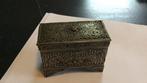 Mooi Tibetaans minischatkistje mooi gedecoreerd, Ophalen of Verzenden