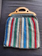 Retro vintage handtas gebr id met houten handvat, Sieraden, Tassen en Uiterlijk, Tassen | Damestassen, Ophalen of Verzenden, Handtas