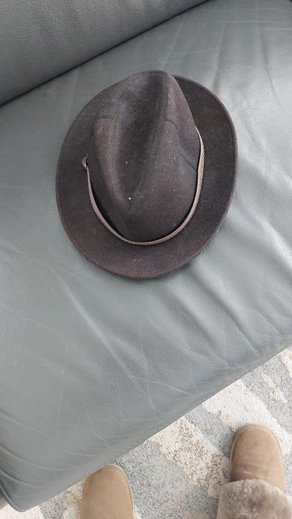 Stijlvolle bruine hoed, 55 cm (S, 6⅞ inch) of minder, Hoed, Nieuw, Ophalen of Verzenden