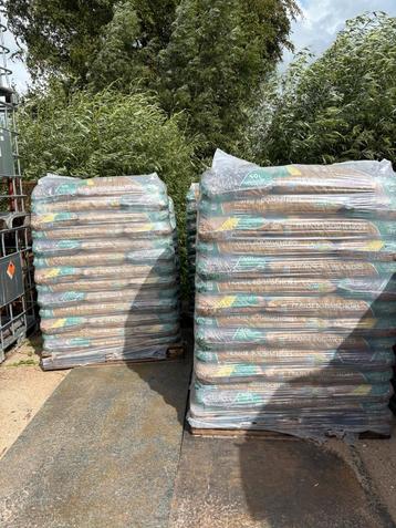 OUTLET GROND / HYDROKORRELS / BOOMSCHORS beschikbaar voor biedingen