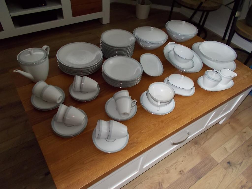 Servies Bavaria Tirschenreuth Germany 59 delig, Huis en Inrichting, Keuken | Servies, Zo goed als nieuw, Compleet servies, Overige stijlen