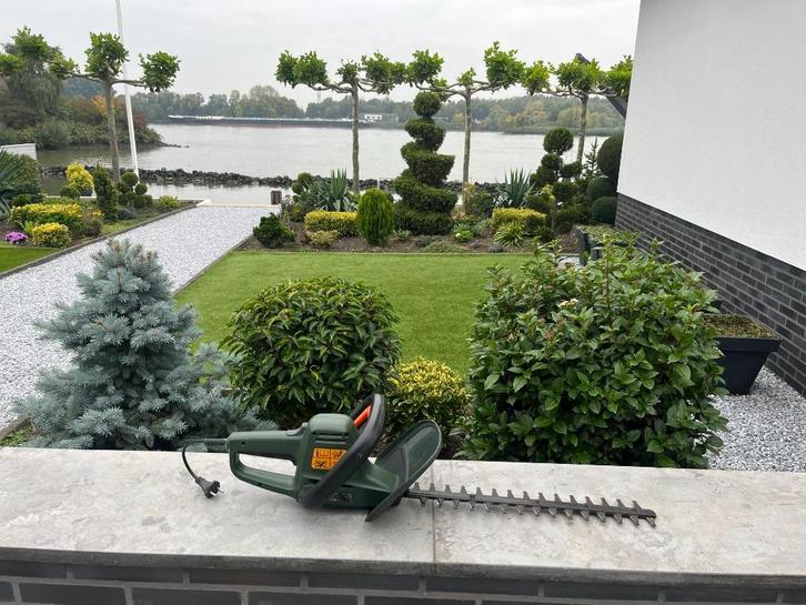 heggenschaar  500 W en een 43 cm lang zaagblad. , Tuin en Terras, Heggenscharen, Gebruikt, Elektrisch, Ophalen