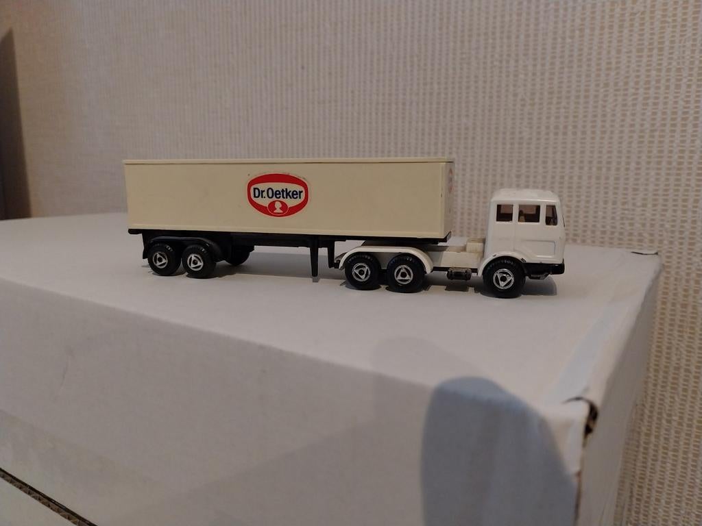 Efsi Mercedes Benz truck met oplegger dr. Oetker, Ophalen of Verzenden, Gebruikt, Bus of Vrachtwagen, Efsi