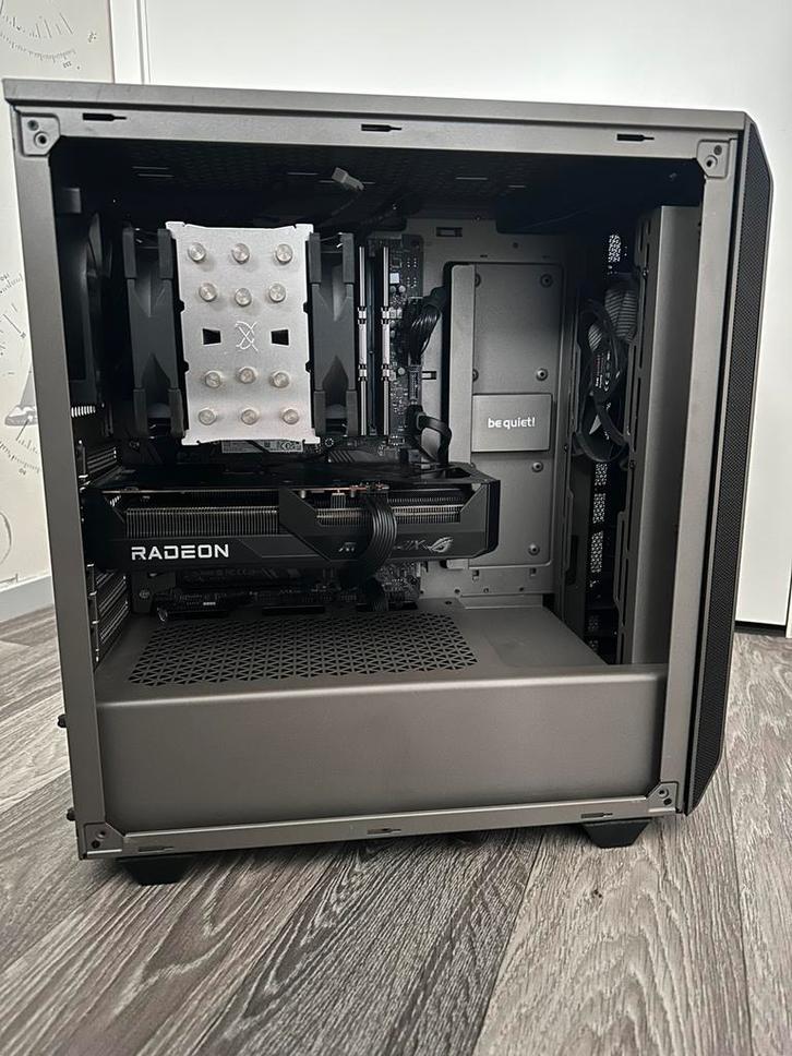 Game pc i7 8700k rx 6650 xt, Computers en Software, Desktop Pc's, Zo goed als nieuw, 4 Ghz of meer, SSD, Ophalen