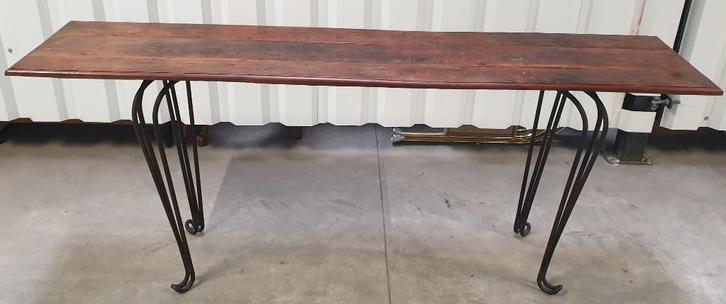 Antieke landelijke smeedijzeren muurtafel van acaciahout., Huis en Inrichting, Tafels | Sidetables, Gebruikt, 25 tot 50 cm, 150 tot 200 cm