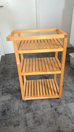 Houten rekje op wieltjes - handdoekenrek, Huis en Inrichting, Ophalen, Gebruikt