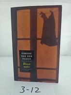 Blauw Water - Simone van der Vlugt, Boeken, Thrillers, Ophalen of Verzenden, Zo goed als nieuw, Simone van der Vlugt, Nederland
