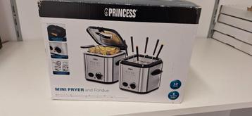 Princess Mini Friteuse & Fondue - 1.2L + 6 Vorken beschikbaar voor biedingen