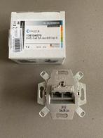 Rutenbeck universele data wandcontactdoos UAE inbouw, Ophalen of Verzenden, Nieuw, Stopcontact