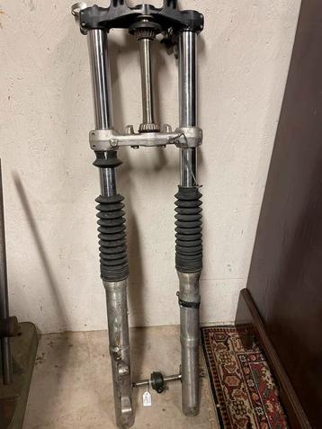 Honda XL 500 / 600 voorvork compleet mogelijk ook XR beschikbaar voor biedingen