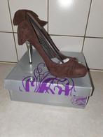 Bruin suede plateau pumps met Chrome hakje maat 37, Kleding | Dames, Schoenen, Verzenden, Nieuw, Bruin