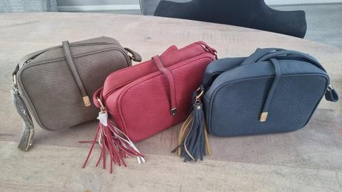 Damestassen NIEUW. Slangenprint, Rits & Magneetsluit, Sieraden, Tassen en Uiterlijk, Tassen | Damestassen, Nieuw, Blauw, Ophalen of Verzenden