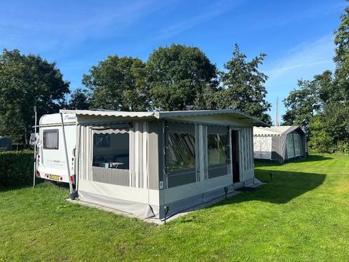 Knaus Sport 450 UF met bijna nieuwe Ben Eilers Seizoenstent, Caravans en Kamperen, Caravans, Particulier, tot en met 4, 1000 - 1250 kg