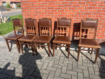 5 antieke stoelen lezen aub beschikbaar voor biedingen