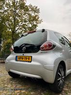 Toyota Aygo 1.0 3DRS 2013 |Dealeronderhouden|CarPlay|Airco., Auto's, Voorwielaandrijving, Stof, Metallic lak, Zwart