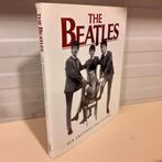 Nr. 607 The Beatles een onsterfelijke legende Mike Clifford, Gelezen, Artiest, Ophalen of Verzenden, Mike Clifford