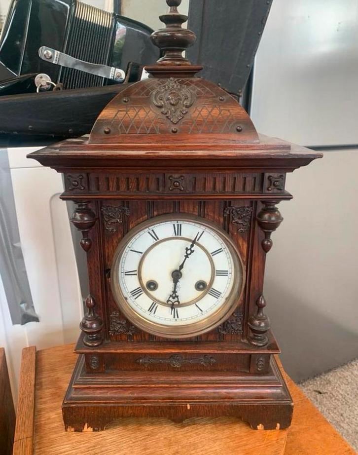 Klok Junghans Duitse antieke art deco tafel klok, Antiek en Kunst, Antiek | Klokken, Ophalen of Verzenden