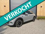 Mini Mini 1.5 Cooper Business automaat *Navi *Cruise *Unieke, Gebruikt, Zwart, Bedrijf, 3 cilinders